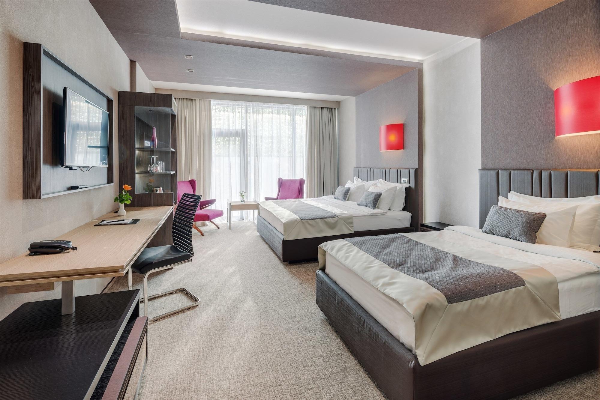 Sky Blue Hotel & Spa Paulesti  Екстериор снимка