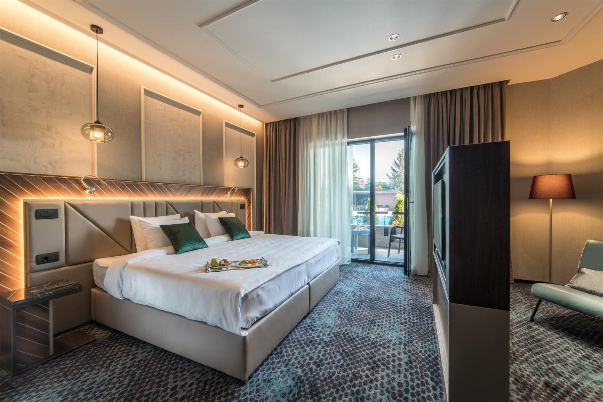 Sky Blue Hotel & Spa Paulesti  Екстериор снимка