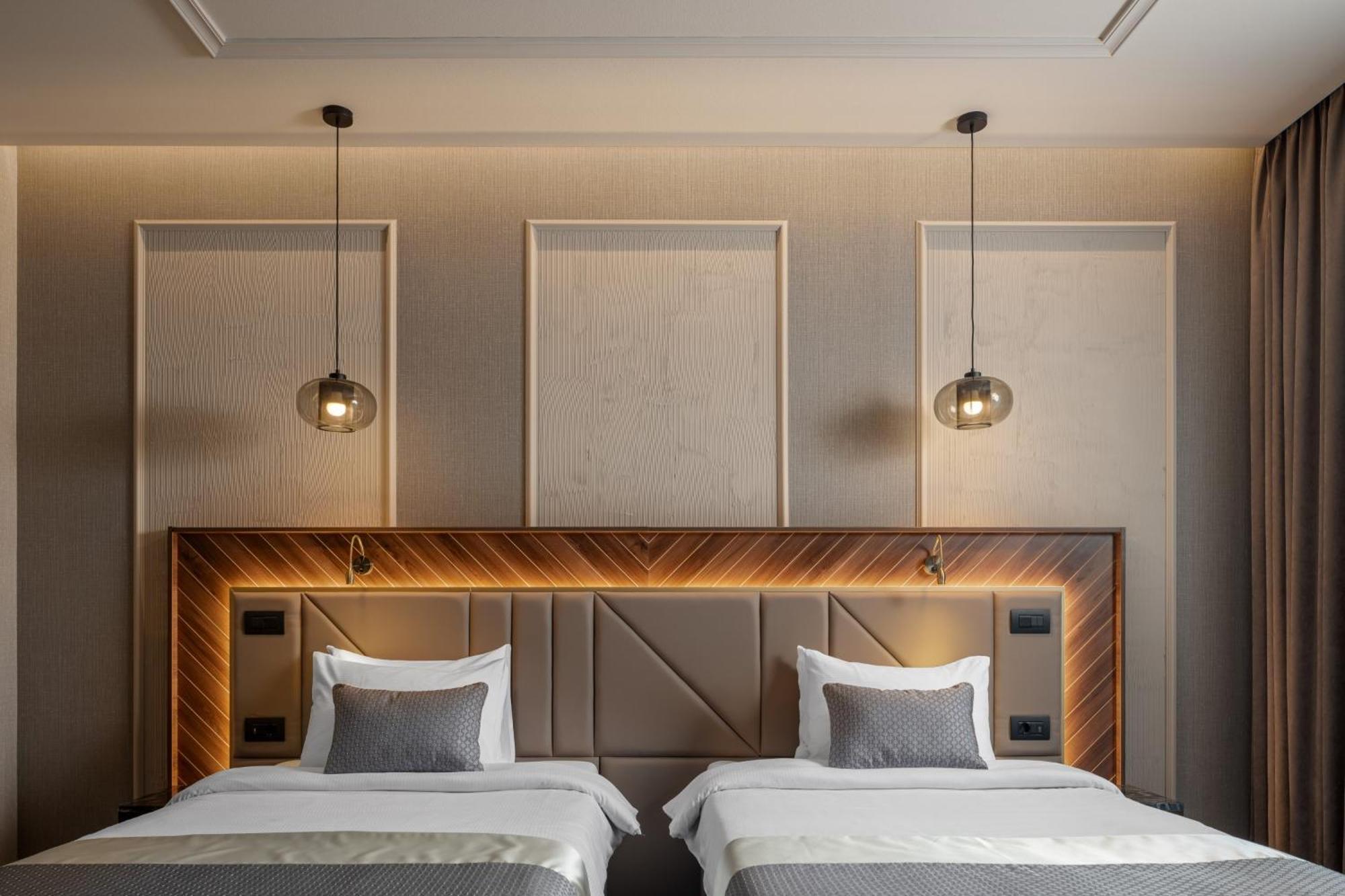 Sky Blue Hotel & Spa Paulesti  Екстериор снимка