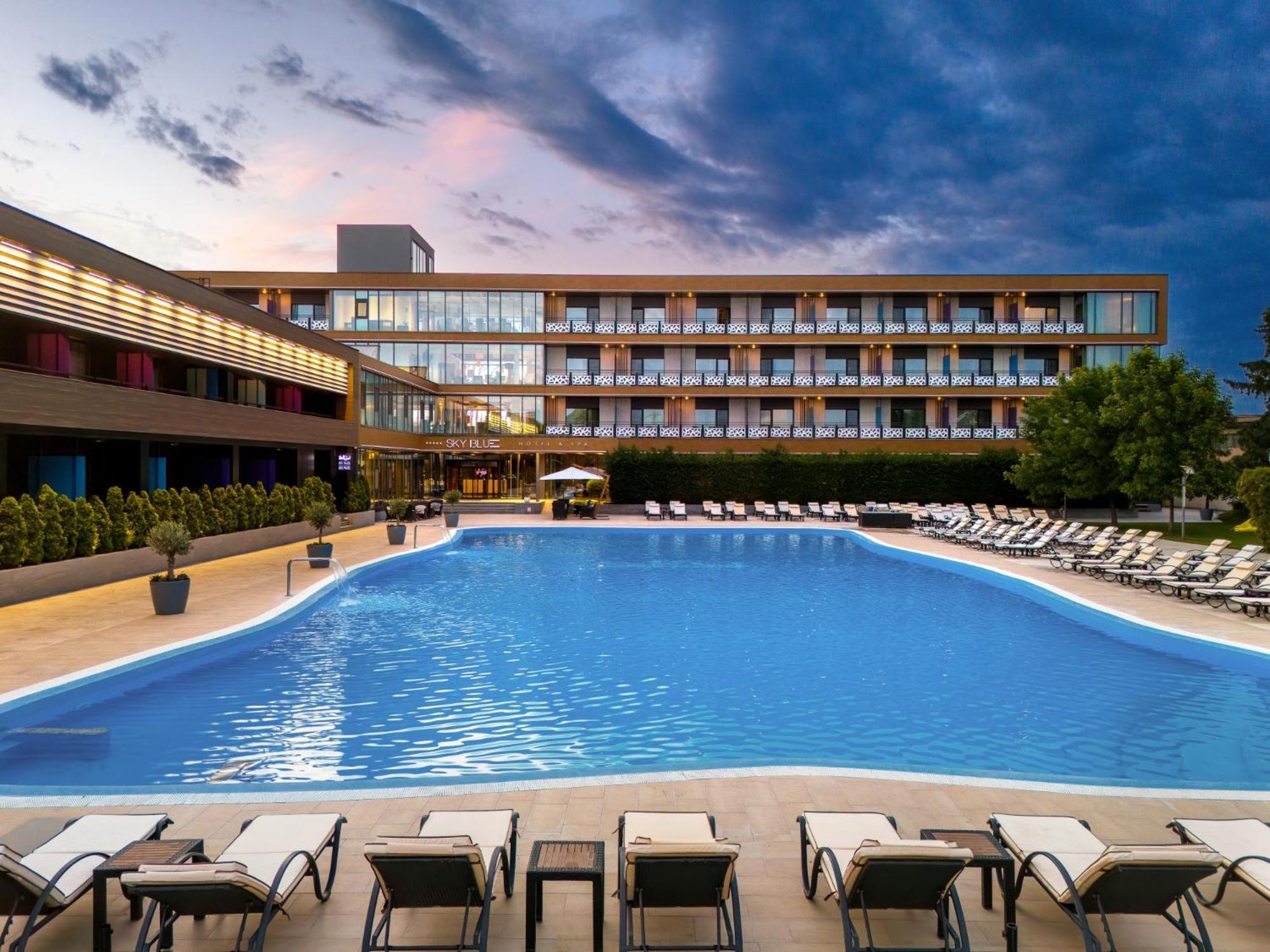 Sky Blue Hotel & Spa Paulesti  Екстериор снимка