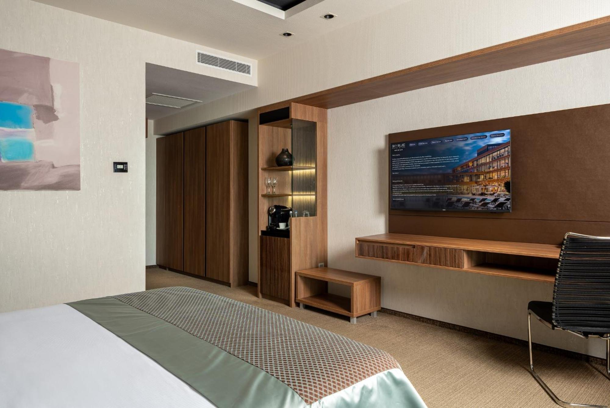 Sky Blue Hotel & Spa Paulesti  Екстериор снимка